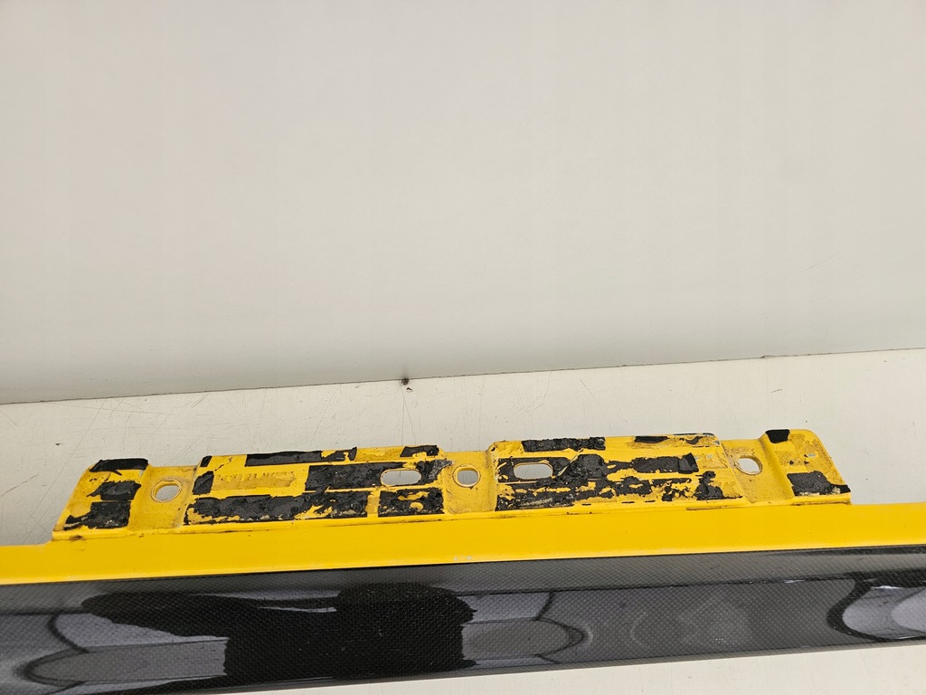 фото №7, Ferrari sf90 stradale f173 карбон молдинг порог правая