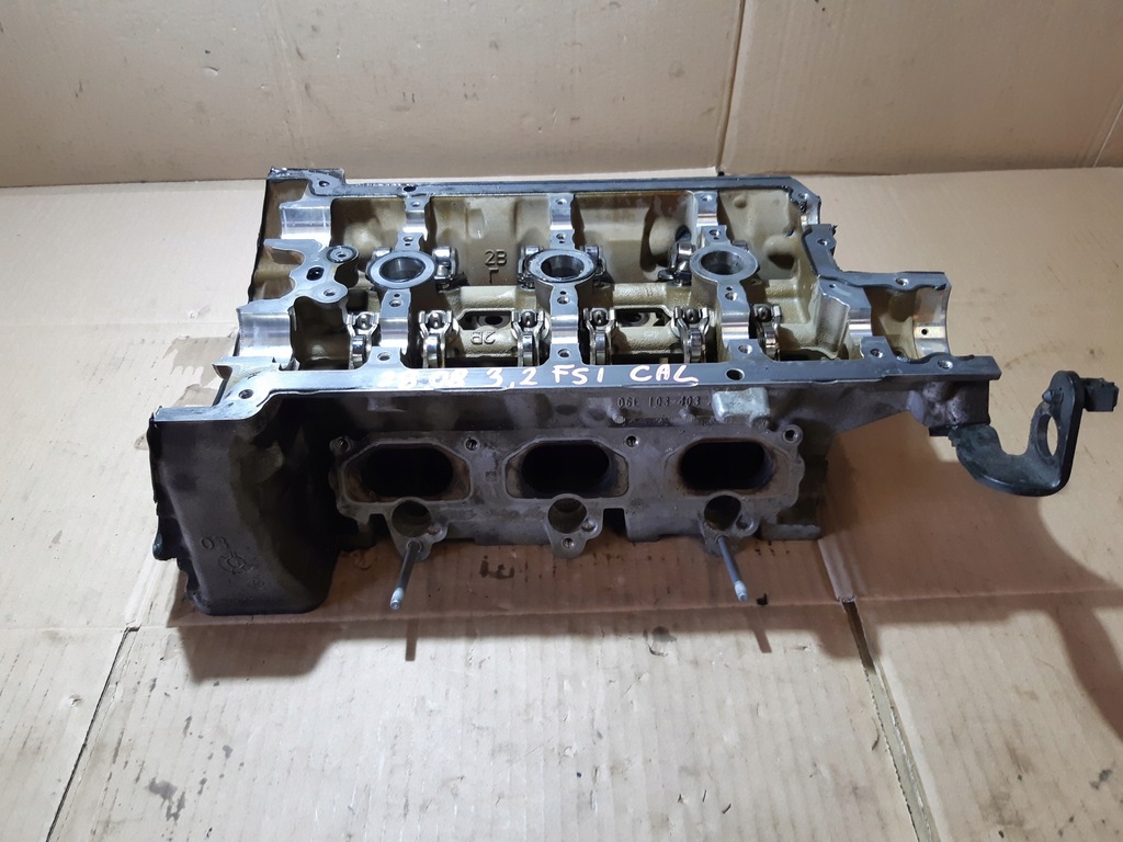 фото №15, Audi q5 8r 3.2 fsi cal головка двигуна ліва 06e103403a