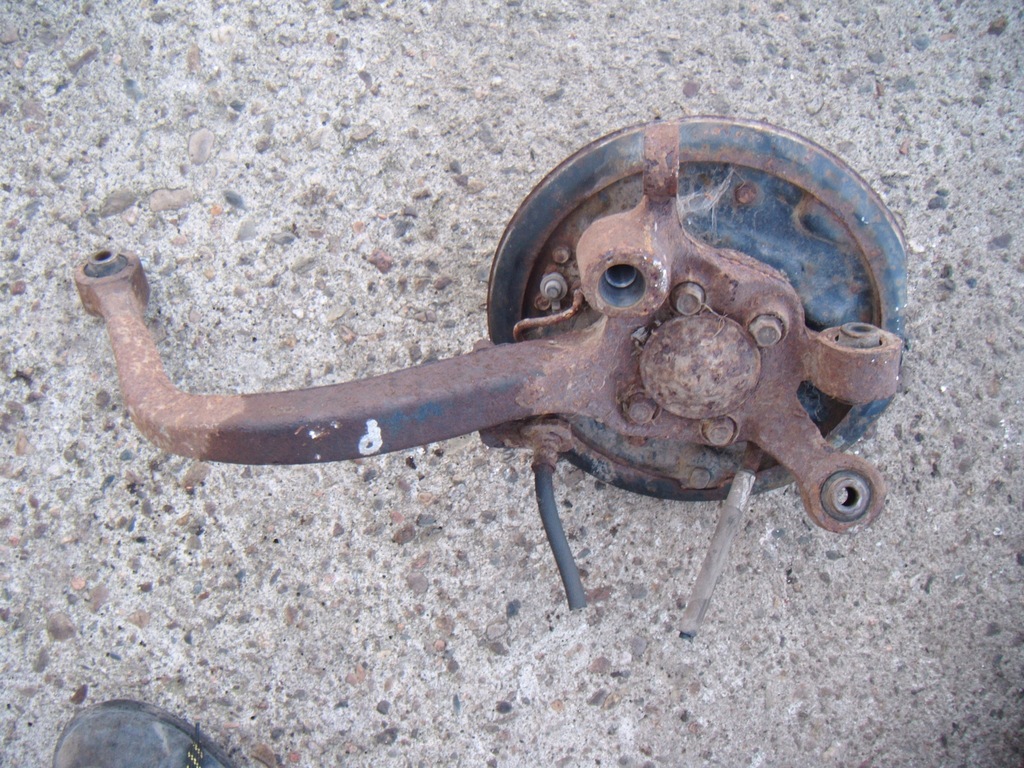 фото №2, Eclipse 3g 00-05 поворотний кулак ступиця правий задня