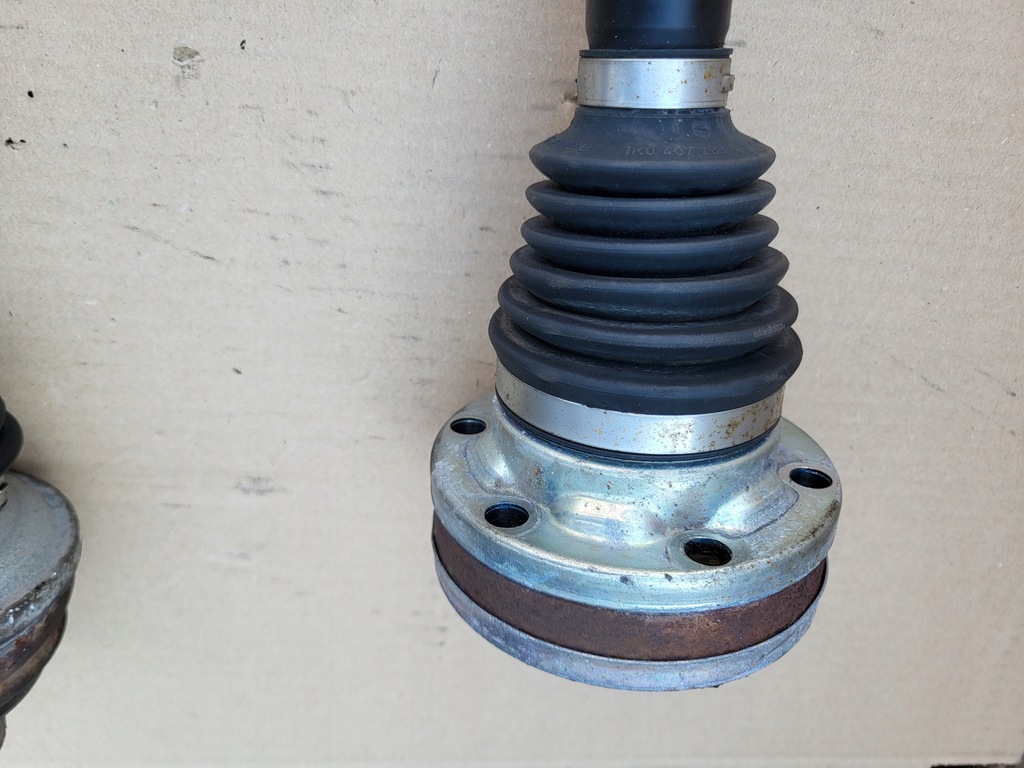 фото №13, Приводной вал задняя комплектная шарниры audi q5 8r правая левая оригинальный номер