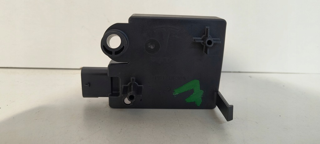 фото №15, Радар датчик задняя tesla model 3 model y