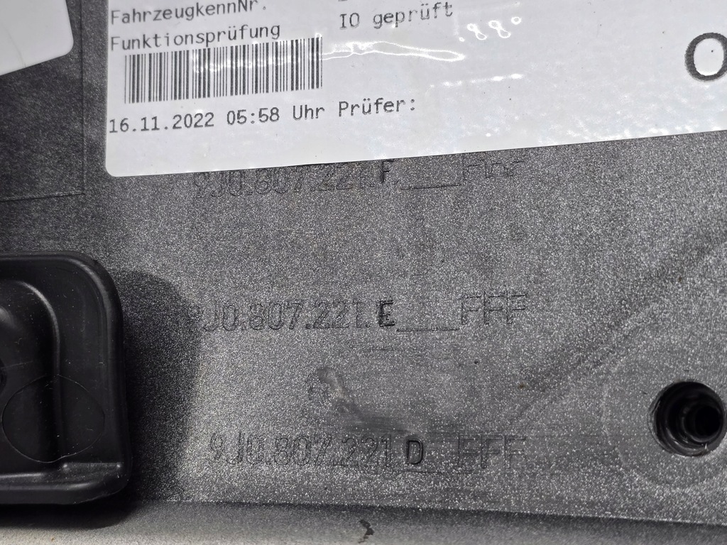 фото №8, Porsche taycan cross turismo бампер kompletny 9j0807221f 9j0807221e