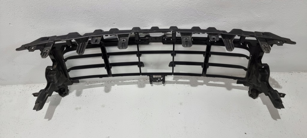 Купить Решётка средняя бампера porsche cayenne 9y0 17-22