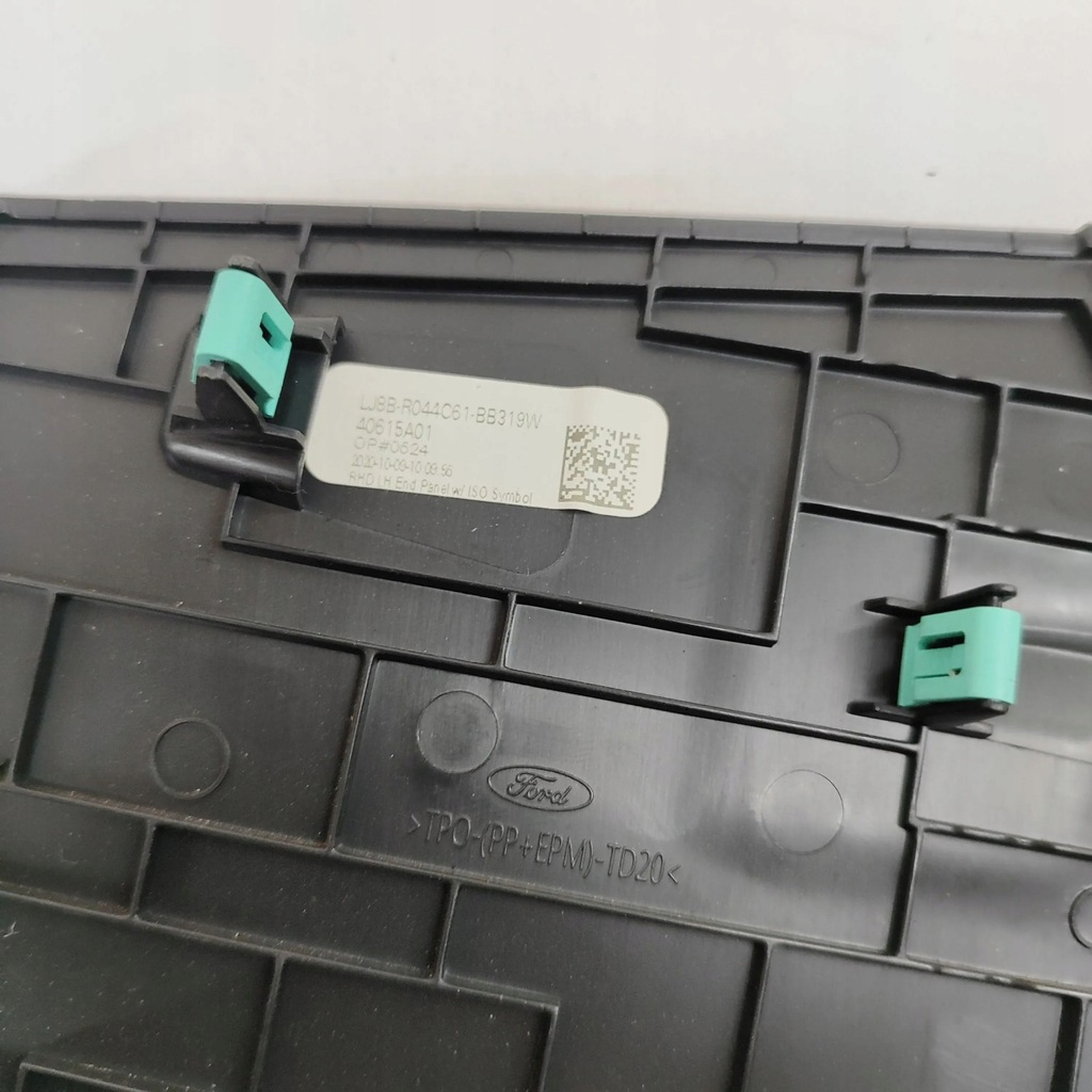 фото №8, Ford mustang mach-e 2020 боковой element панели приборной панели