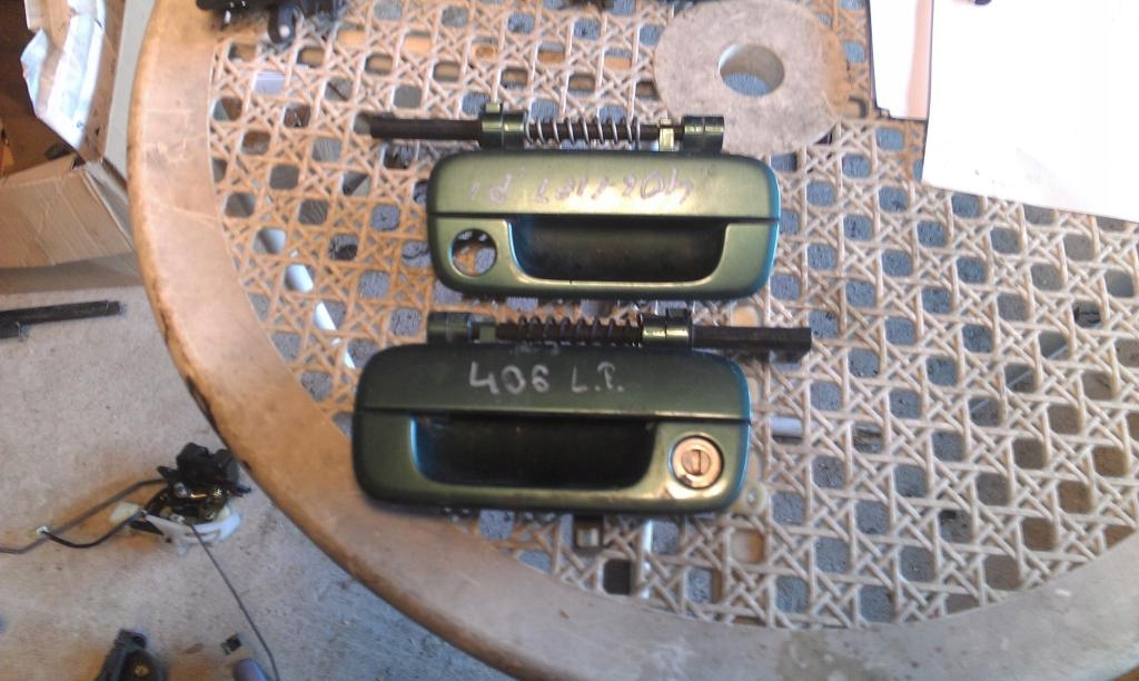 фото №1, Peugeot 406 - ручка наружная правый перед