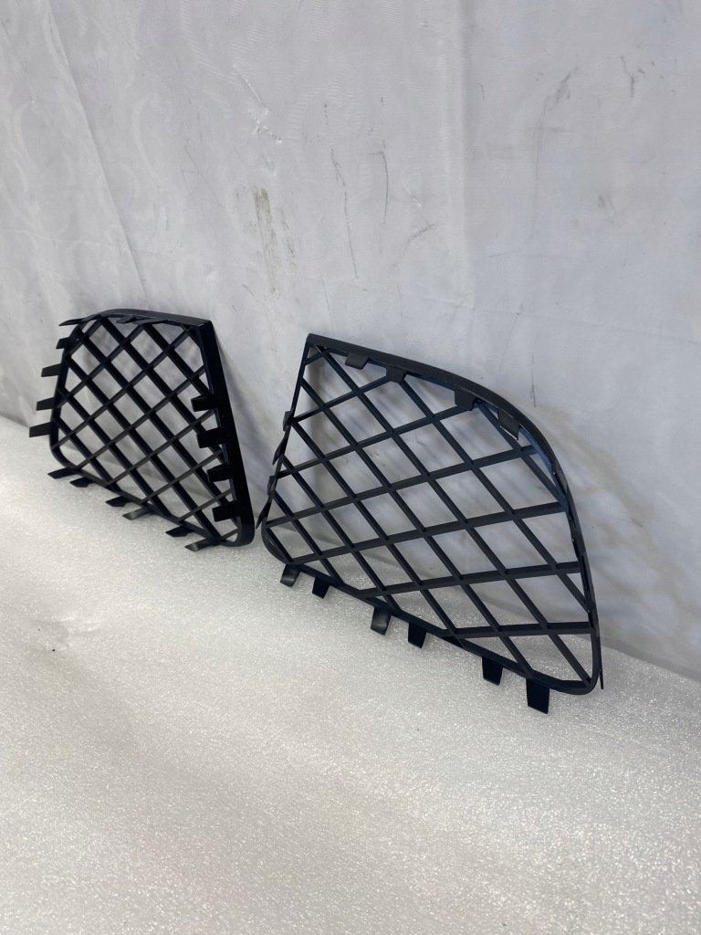 Ґрати бампера бічний l+p перед bentley continental gt gtc ii 2 11-18 Доставка