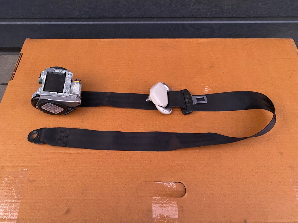 фото №1, Vw fox pas лівий 5z0857705a