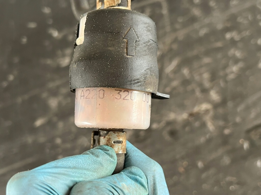 Фильтр компрессор mercedes w221 a2203200069 Оригинал