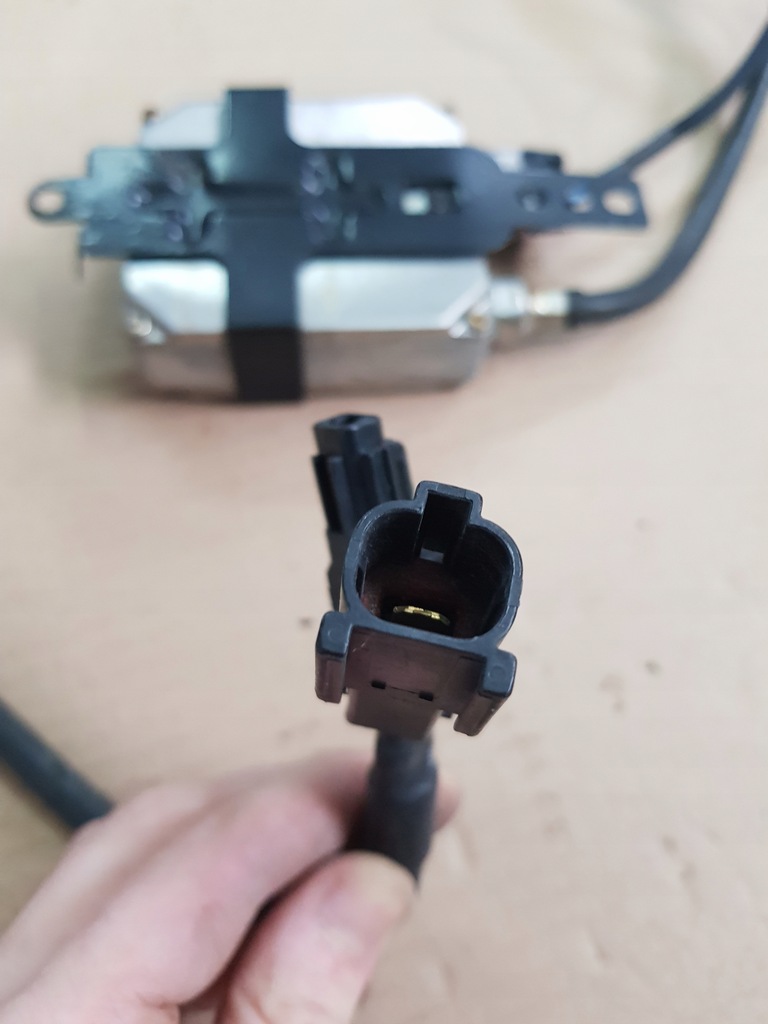 фото №7, 2x универсальные преобразователи ксенон philips hid 10r-02049