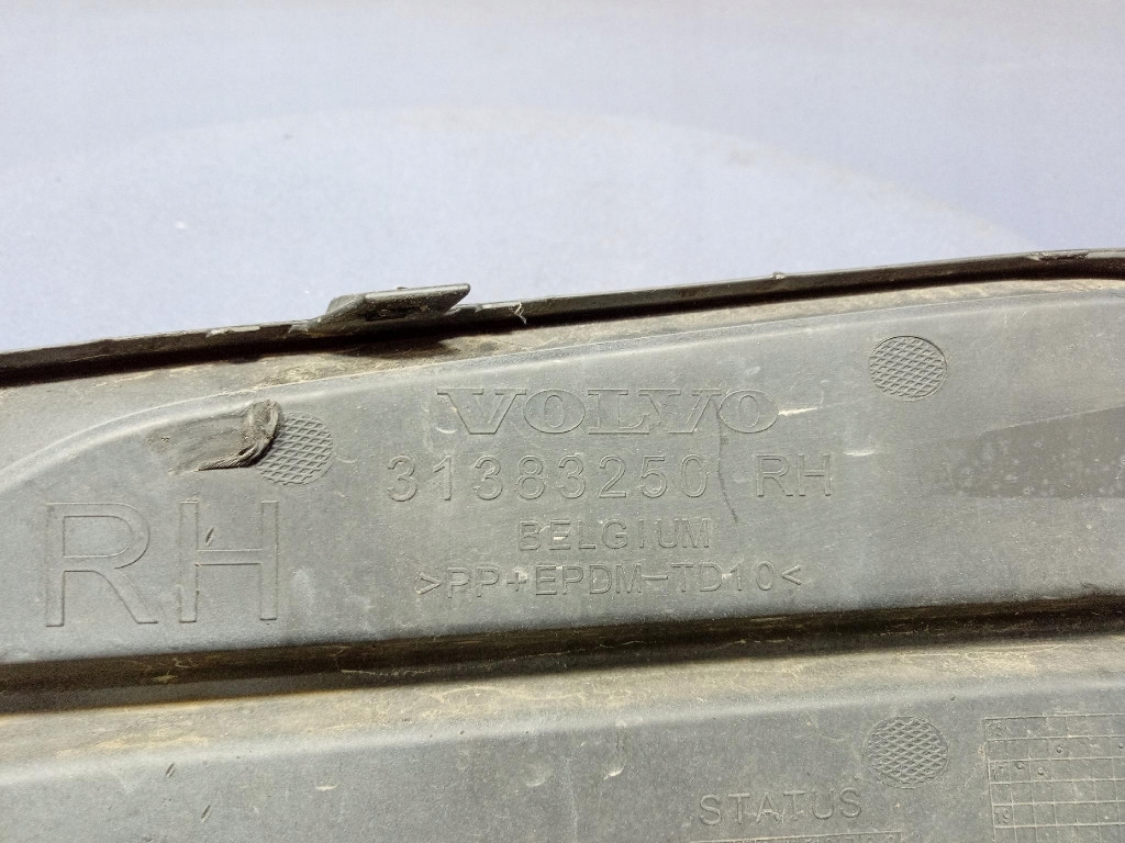 фото №7, Volvo v90 s90 ii решётка решётка радиатора заглушка бампера правый перед 31383250