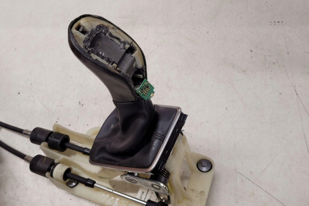 фото №8, Механизм переключения передач volvo v40 cross country 526 31367363 1.6l дизель