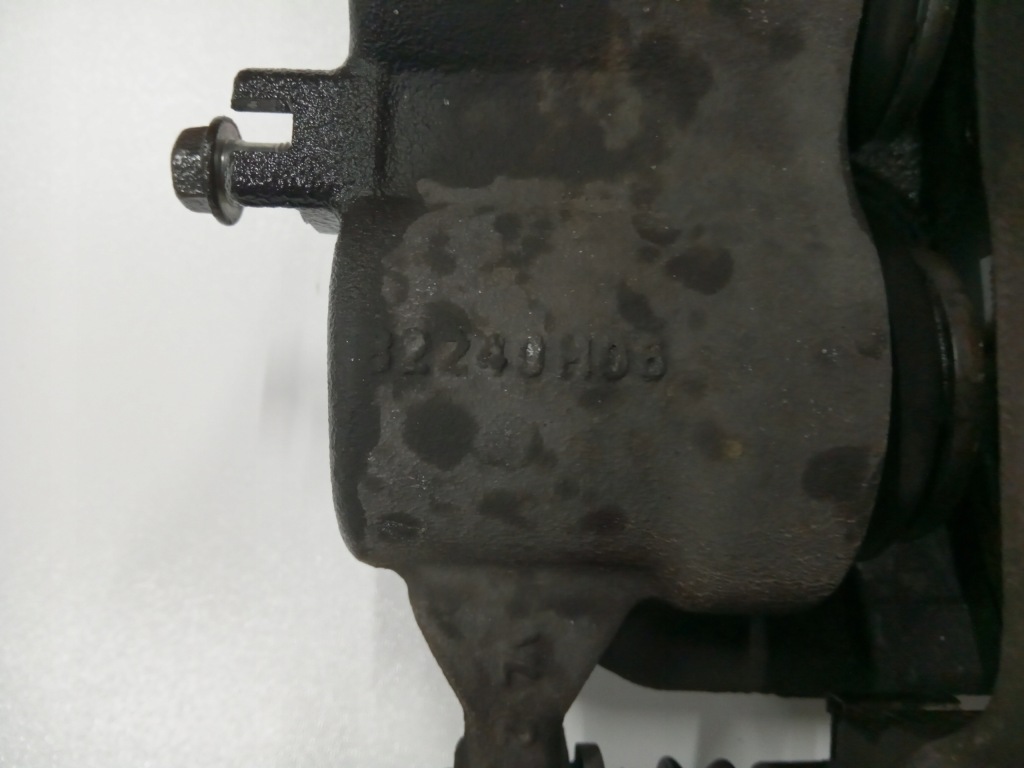 Суппорт тормозной перед правый левый mercedes x klasa x470 w470 Киев