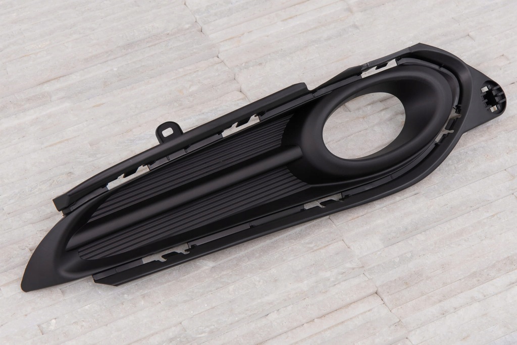 фото №8, Honda hr-v ii ru 2015-2018 решётка противотуманной фары правая 71105t7jh00