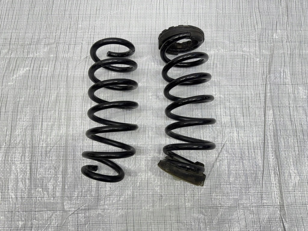 фото №1, Пружины подвеска задняя land rover discovery sport r-dynamic 23-