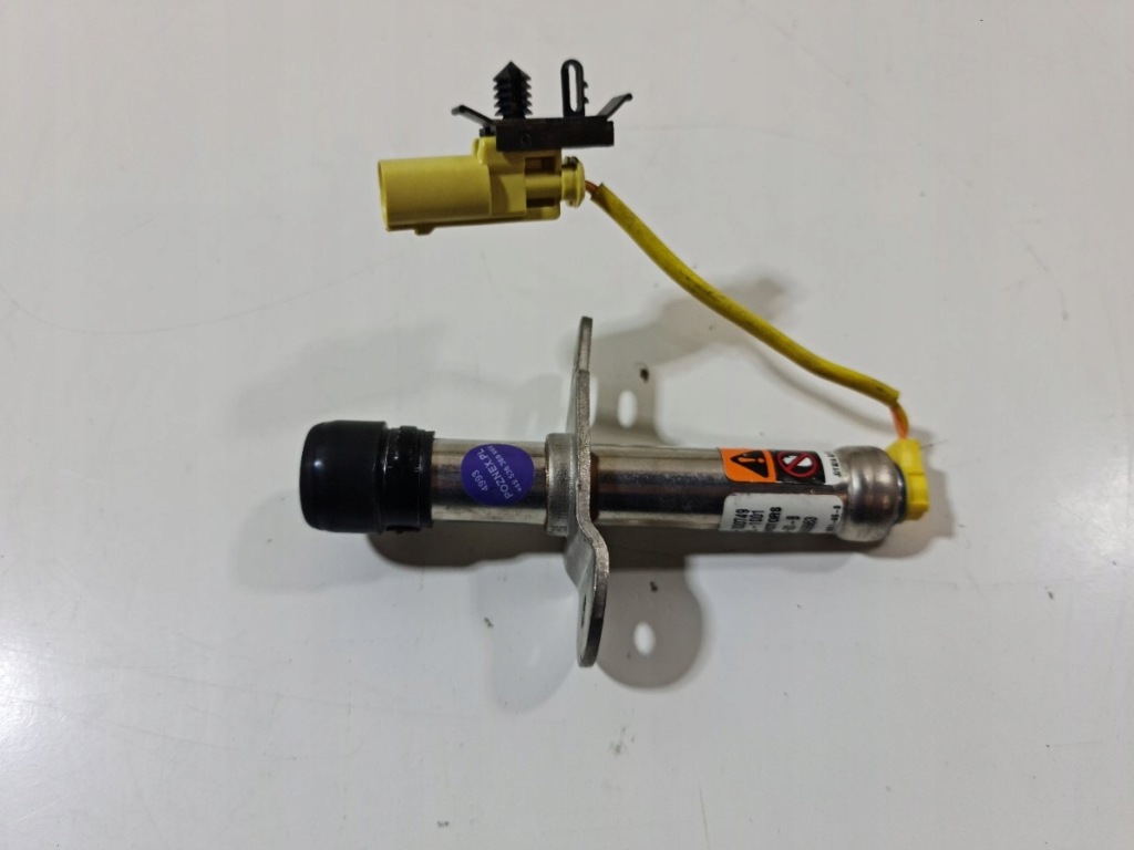 фото №1, Tesla model s x патрон пиротехнический капот 1028545-00-b