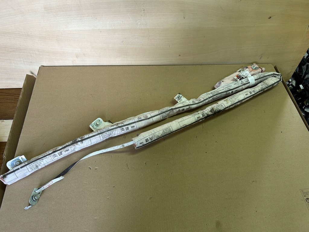 фото №1, Opel crossland lift шторка безопасности левая 03552018