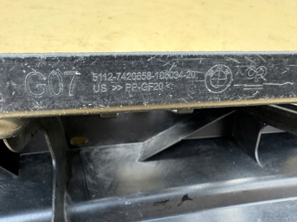 фото №13, Bmw x7 g07 18r- направляющая бампера задняя средний задний 5112-7240658