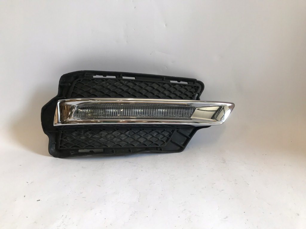 Купить Mercedes glk w204 12-15 рестайлинг  противотуманная фара led правый + решётка i хром