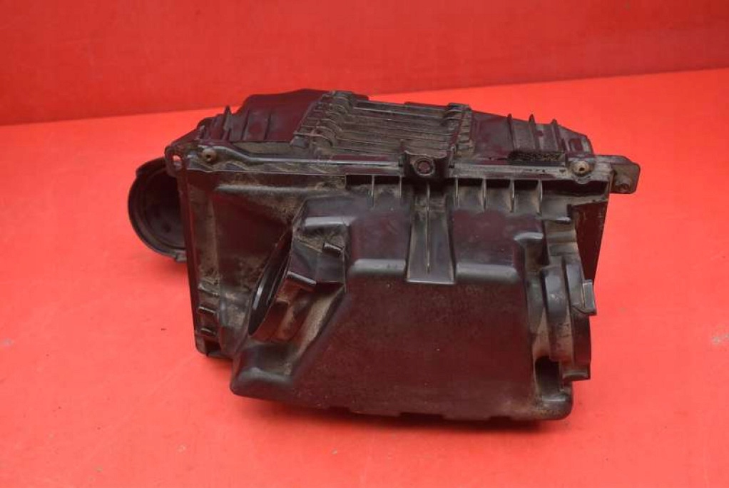 фото №6, Корпус фильтра воздуха 9683955980 citroen c5 ii x7 iii 3.0 hdi 240 km