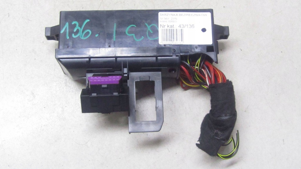 фото №6, Audi q3 8u 2.0 коробка предохранителей 14-