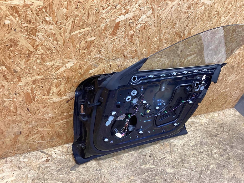 фото №9, Дверь перед сторона правая porsche taycan 9j1 9j1831052aygrv