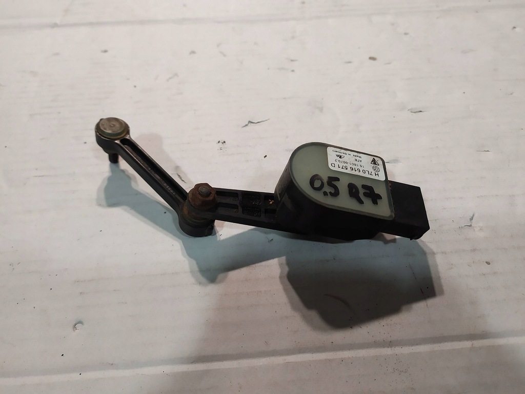 фото №7, Audi q7 1 i 4l датчик выравнивание света ксенон 7l0616571d