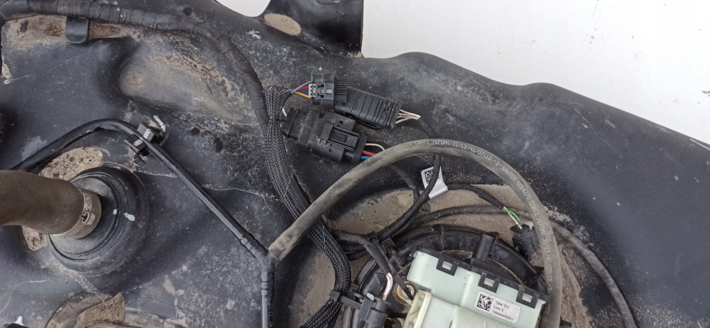 Mercedes ml w166 166 2.2 cdi 250 бак насос adblue a1664706001 Зі Шроту