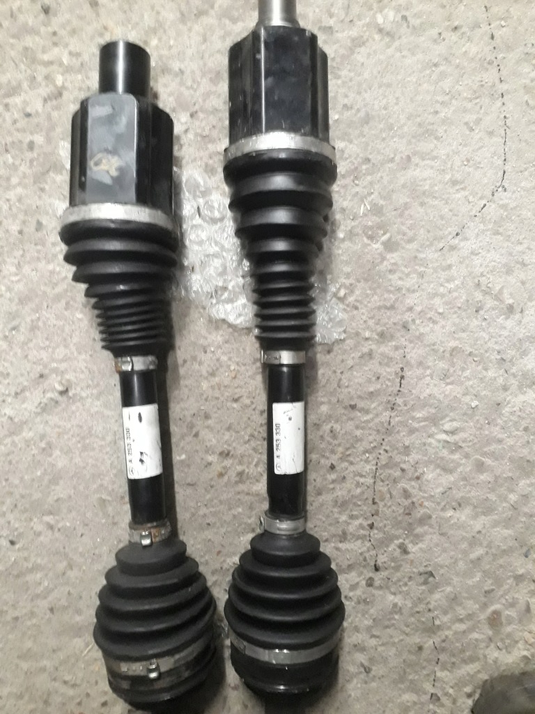 Купити Mercedes 253 glc привідний вал