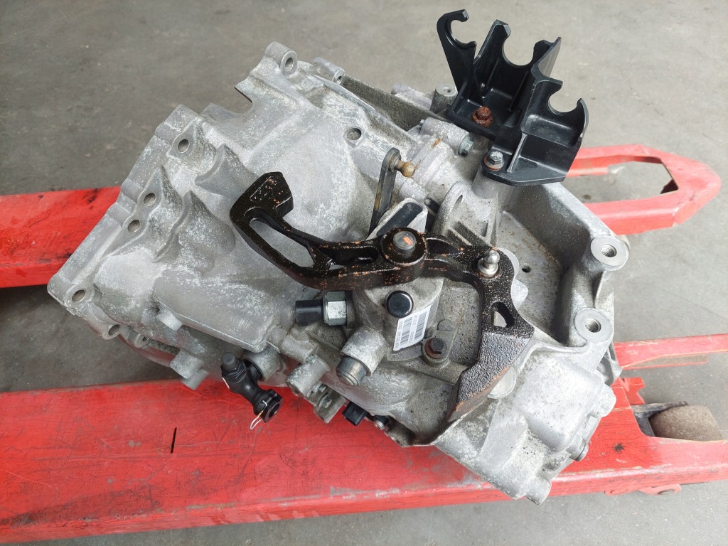 фото №8, Коробка передач передач механічна коробка передач p1285417 ju3r-7002-ahb volvo s60 iii v60 ii 2.0 d3