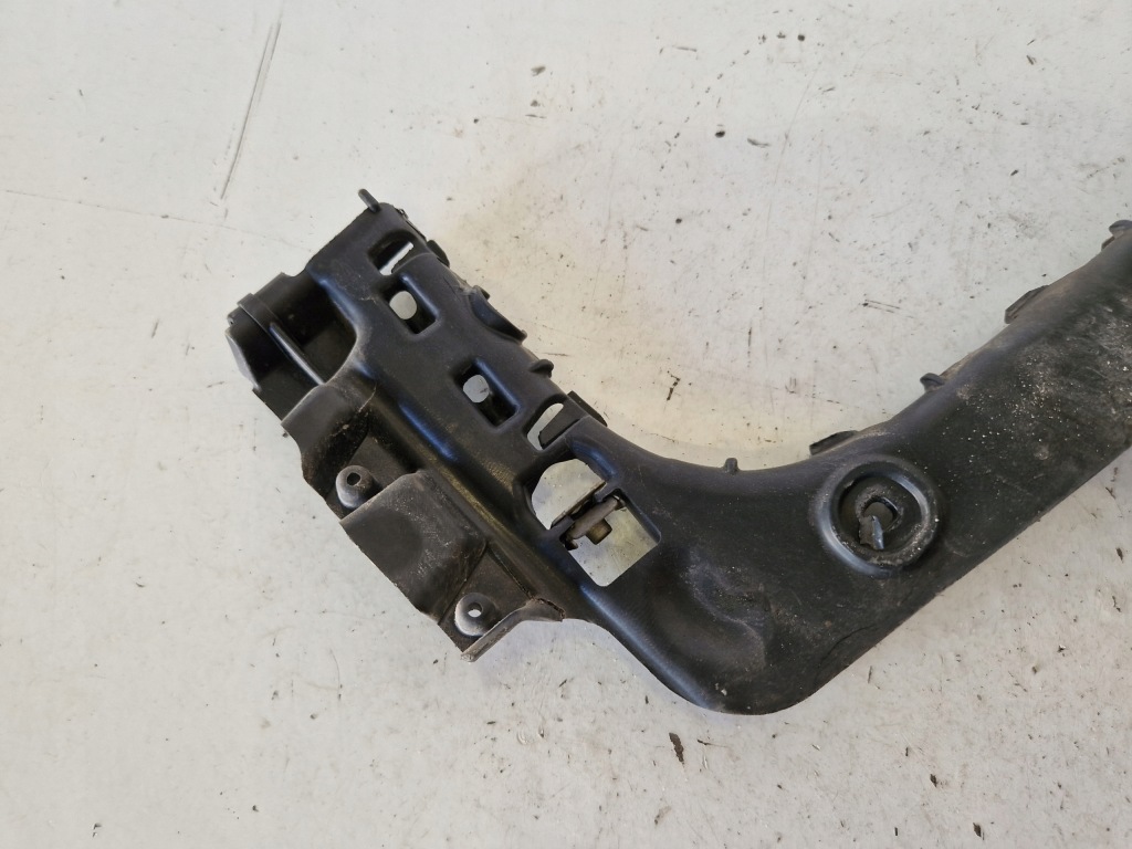 Направляющая бампера левый задняя audi a3 8p lift 5d 2.0 b Недорого