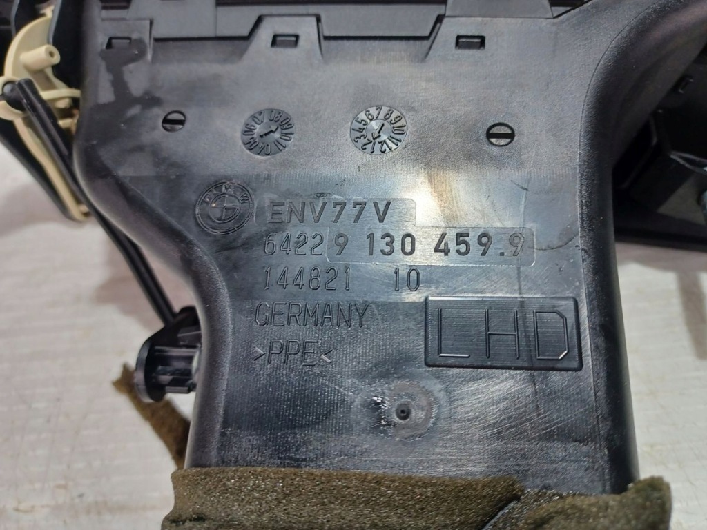 Bmw 3 e90 e91 e92 купе e93 решітка обдув ліва передні  9130459 Оригінал