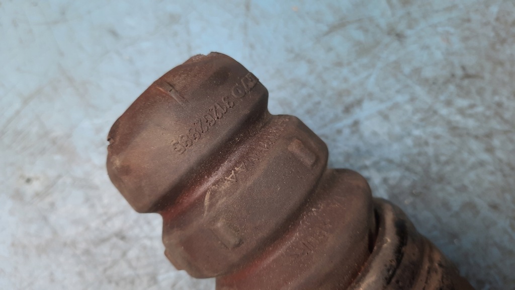 фото №12, Кронштейн відбійник амортизатора задня volvo xc60 v60