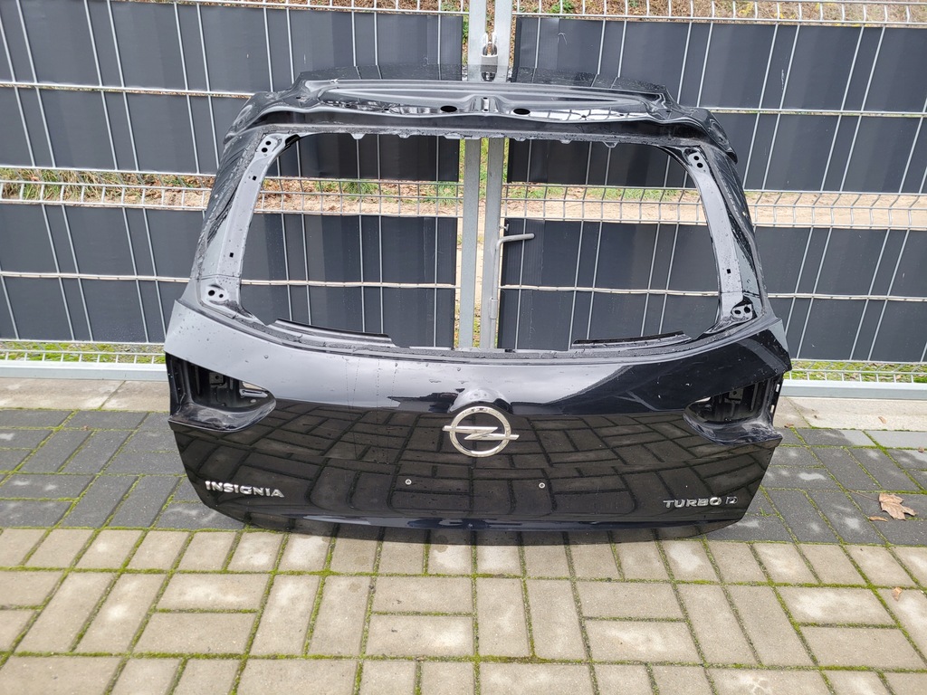 фото №1, Opel insignia b kombi - крышка багажника задняя