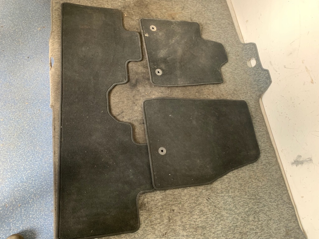 фото №4, Ford mustang mach-e 21r rwd коврик коврики велюровые комплект оригинал