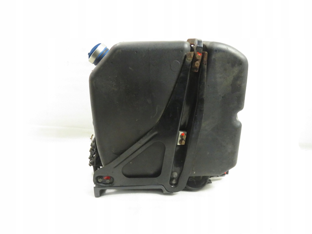 Купити Бак adblue насос scania r450 r6 - dc 13.147 euro6 2244863