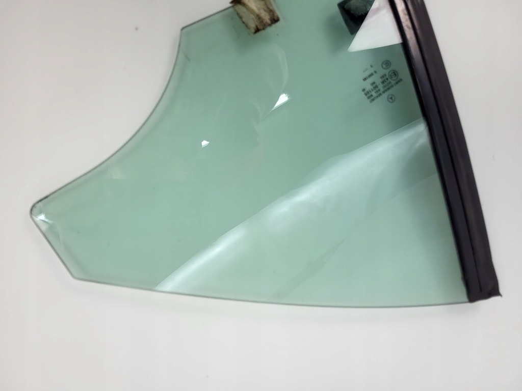 фото №3, Mercedes slk r171 cabrio стекло левый задняя малый