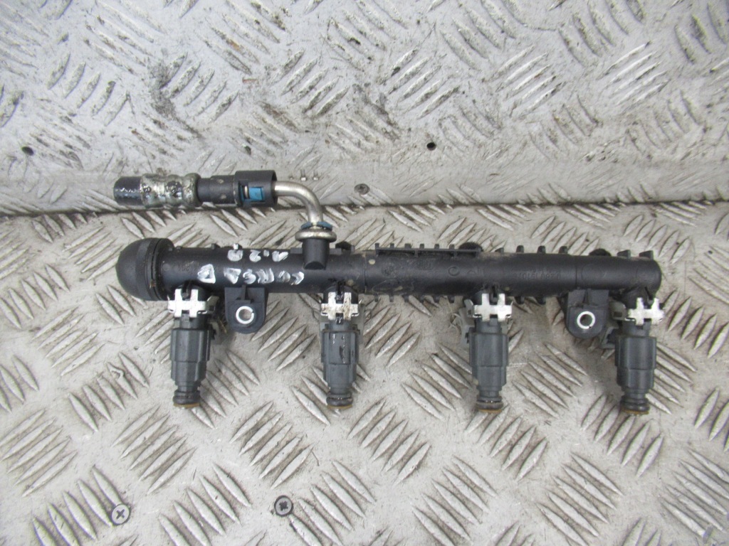 фото №1, Молдинг упорскування opel corsa c 0280151076 1.2 b