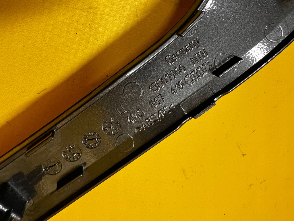 фото №9, Молдинг обшивка двері задня лівий ліва audi q7 sq7 4m0