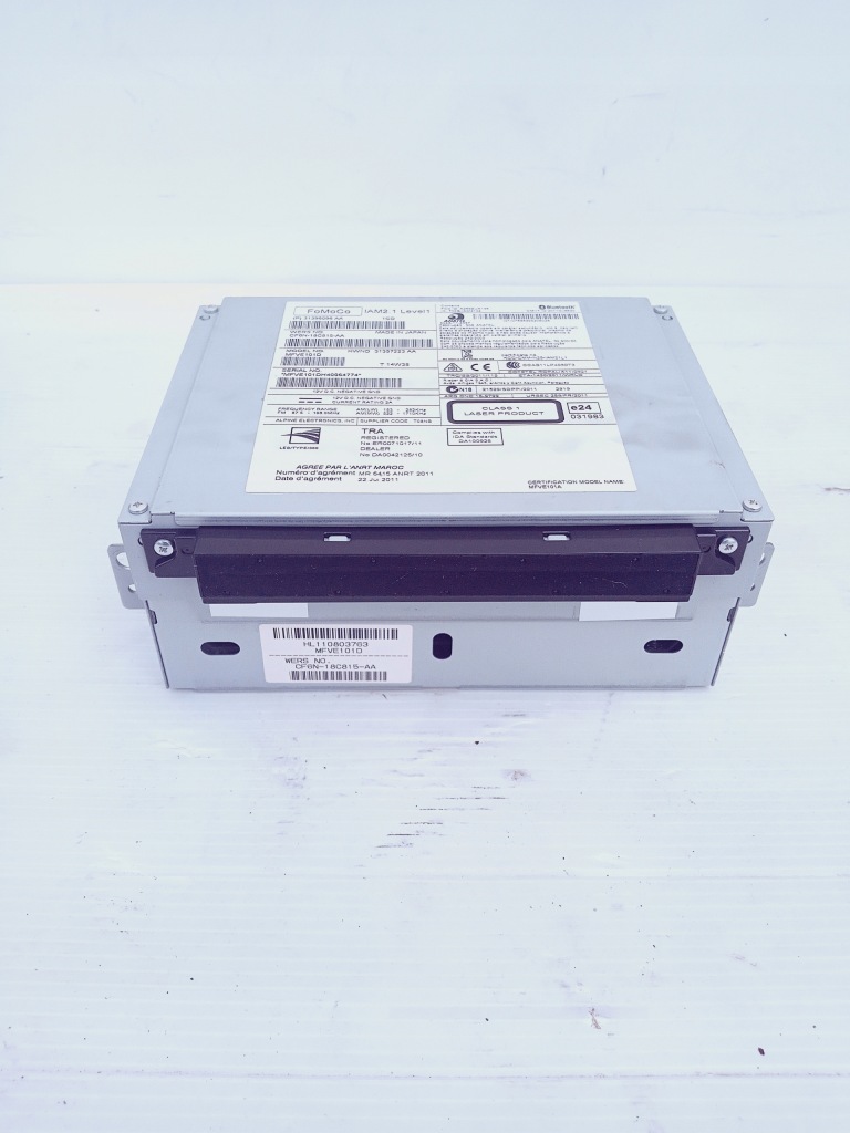 фото №1, Volvo v40 cd считыватель радиопроигрыватель 31396096