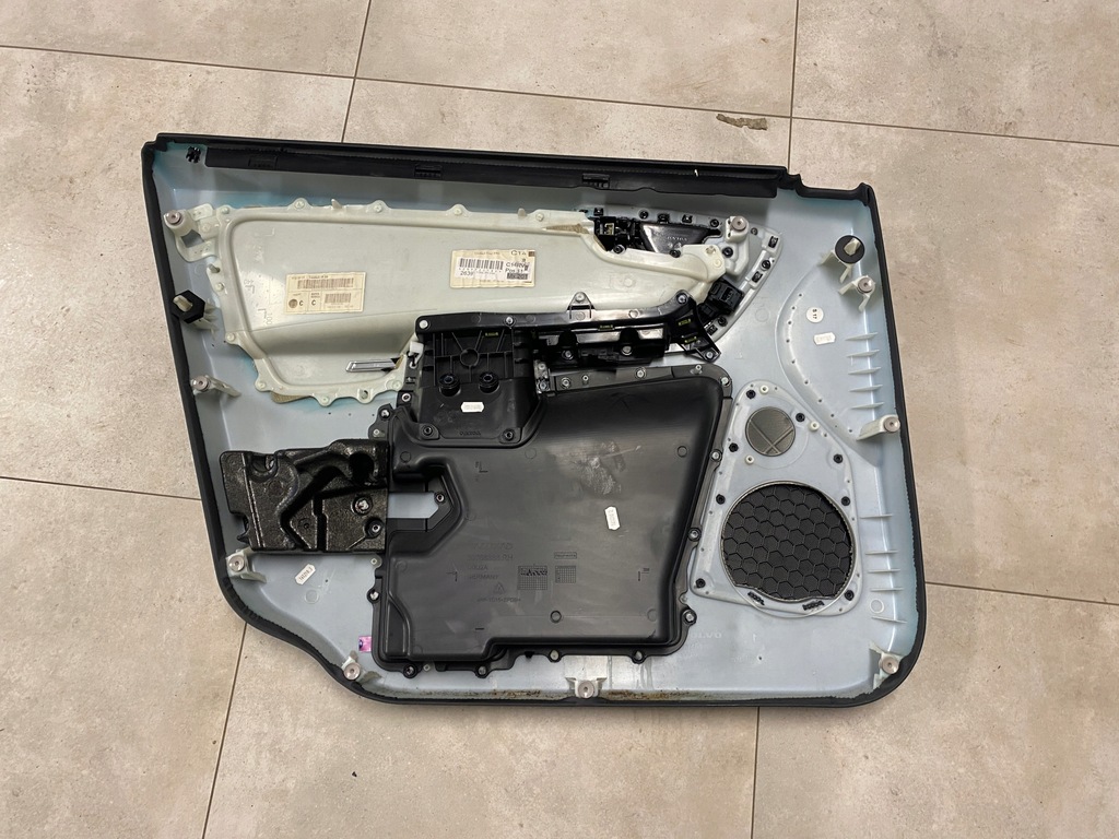 фото №7, Volvo xc60 обшивка оббивка двері комплект