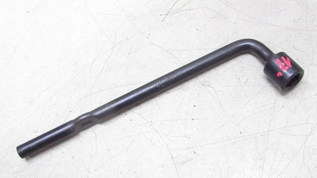 Купить Renault kadjar ключ do kół 17''