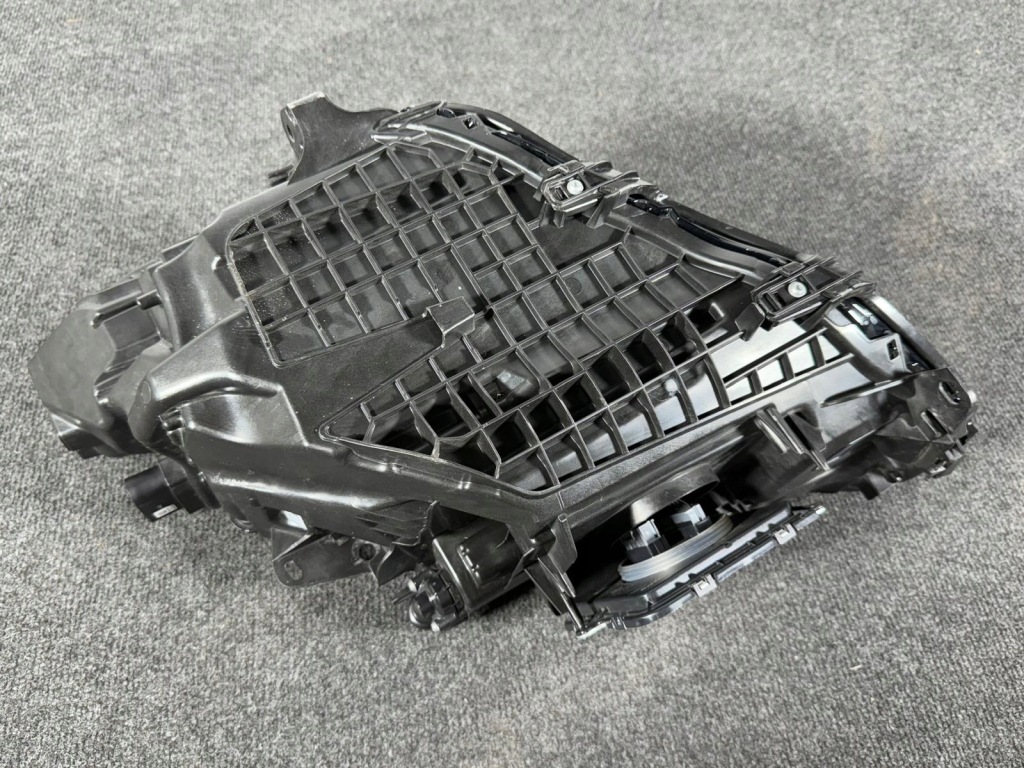 Volvo xc40 рестайлінг  base led фара правий перед передня комплект  32404666 європа  ідеальна Зі Шроту