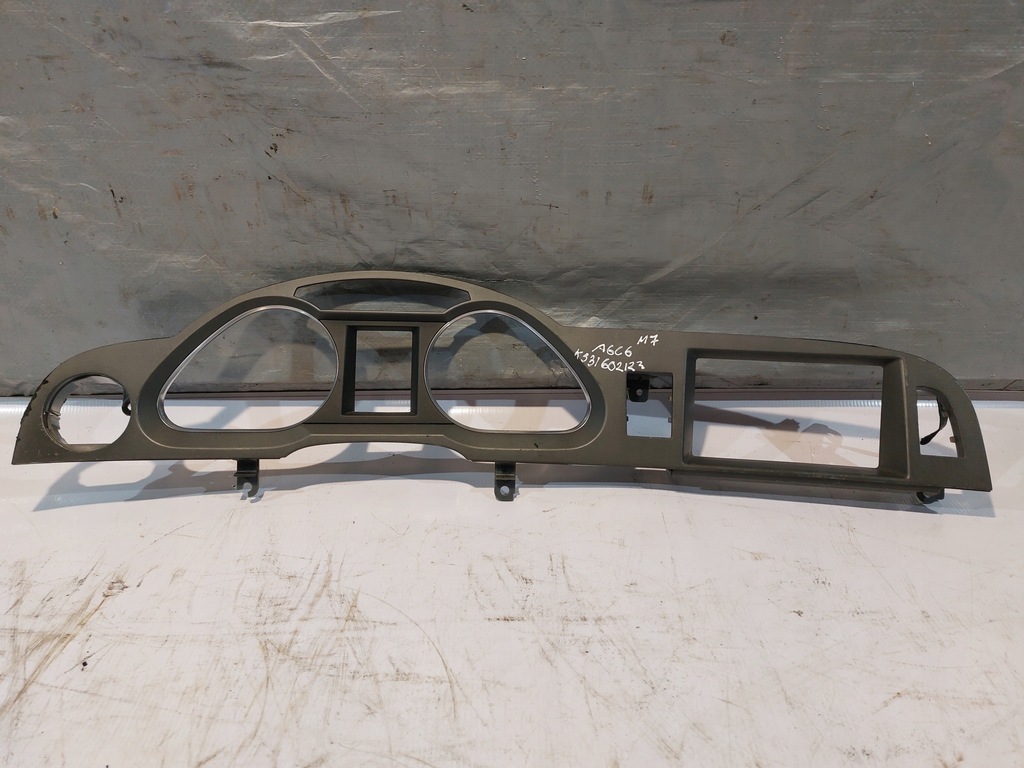 фото №1, Рамка захист спідометра audi a6 c6