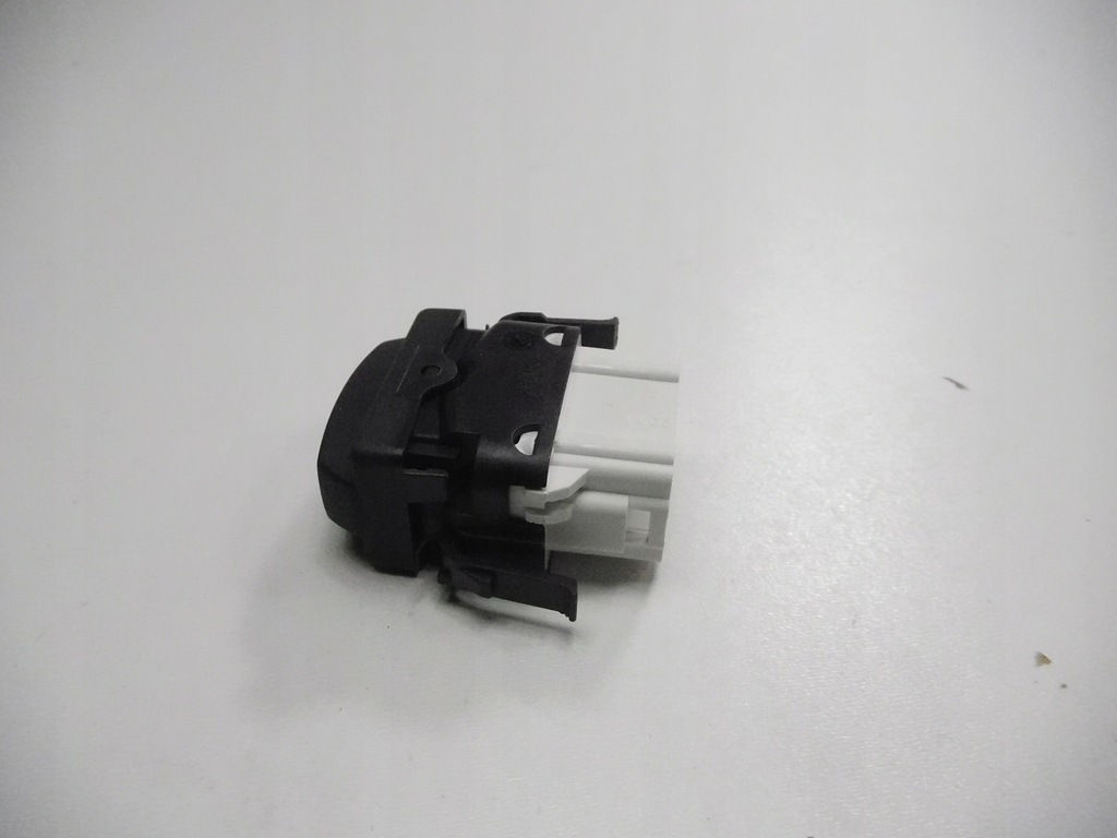 фото №6, Переключатель обогрев стекло master ii 8200009045