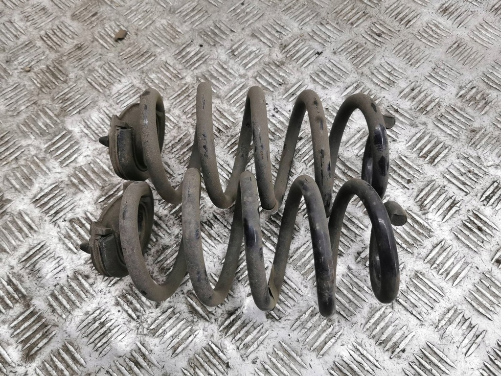 фото №1, Mini one - cooper f56 f55 2023 пружина задня