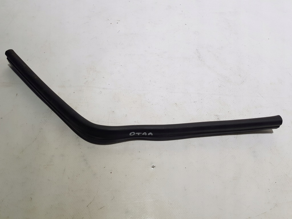 Купить Прокладка капот отсек двигателя mercedes slk r172 w172 a1728870598