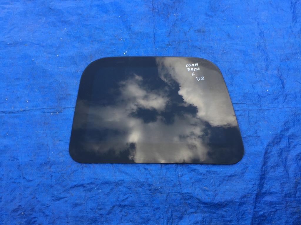 фото №1, Jeep commander 06 07 скло з дах люк