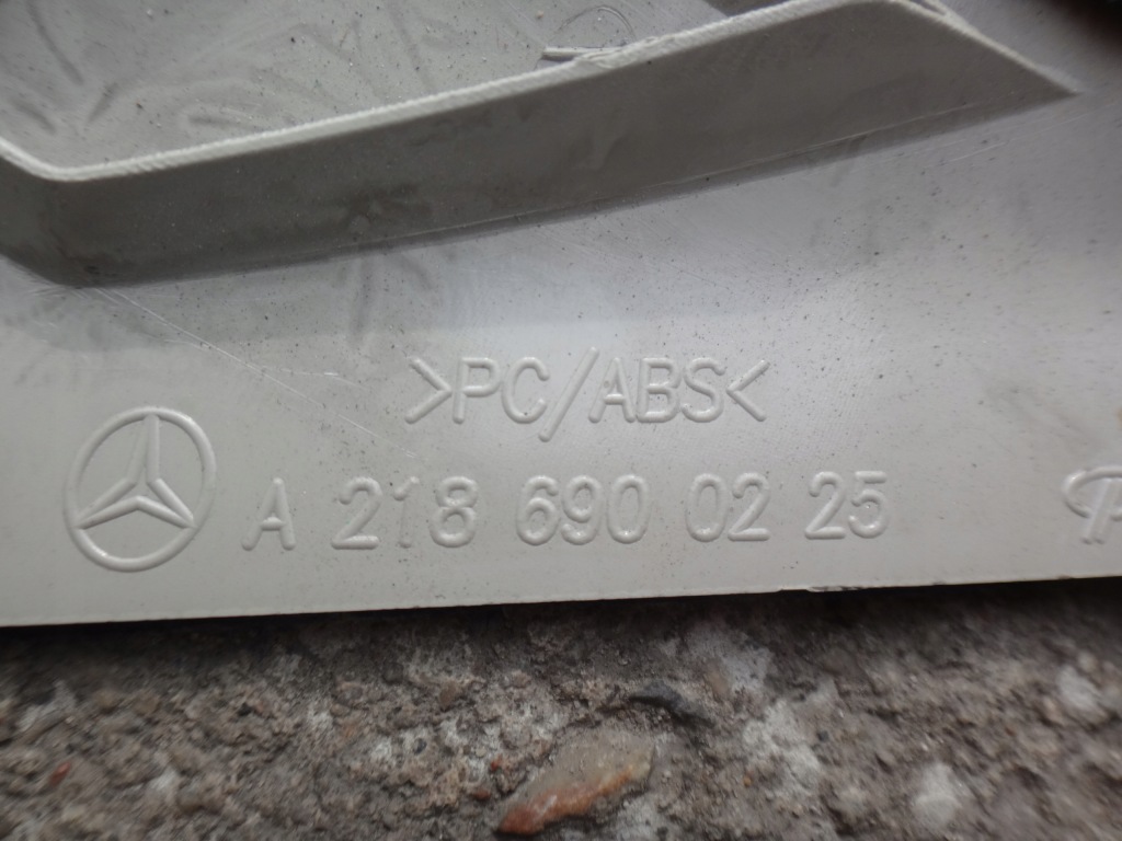 фото №4, Обивка блок двигателя защита правый a mercedes cls c218