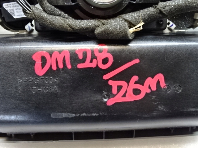 фото №12, Land rover discovery jaguar f-pace лампа стельовий hj32-519a58