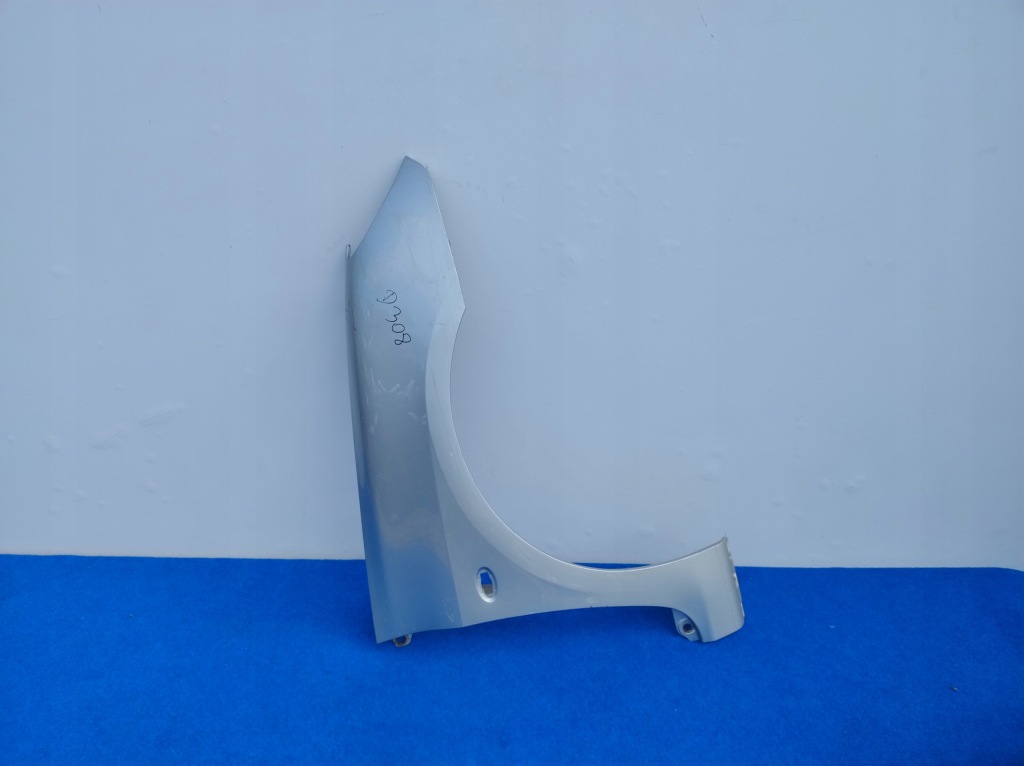 фото №1, Peugeot 307 2001-2005 rok правый крыло перед 9635407280 d308